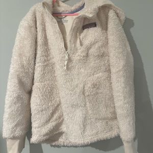 Girls Vineyard Vines Sherpa Hoodie size Medium